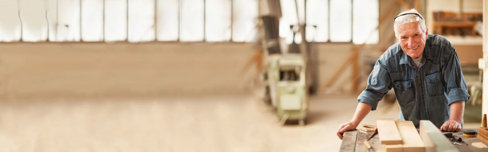 Header image - Man with tools